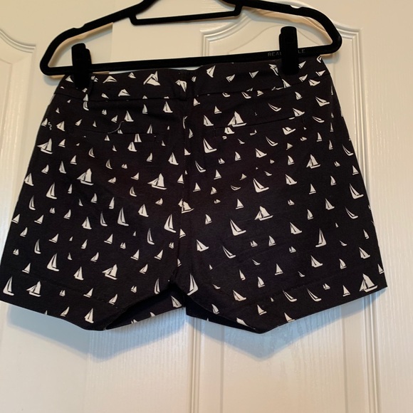 Banana Republic Shorts - Picture 3 of 4